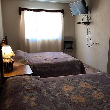 Hotel Puesta Del Sol Креел Екстериор снимка