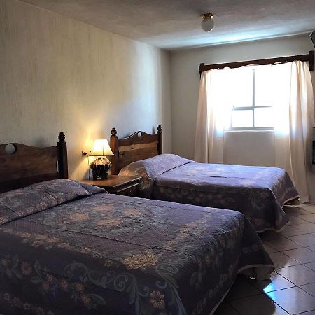 Hotel Puesta Del Sol Креел Екстериор снимка