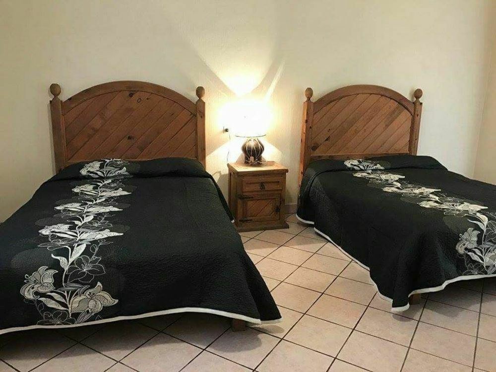 Hotel Puesta Del Sol Креел Екстериор снимка